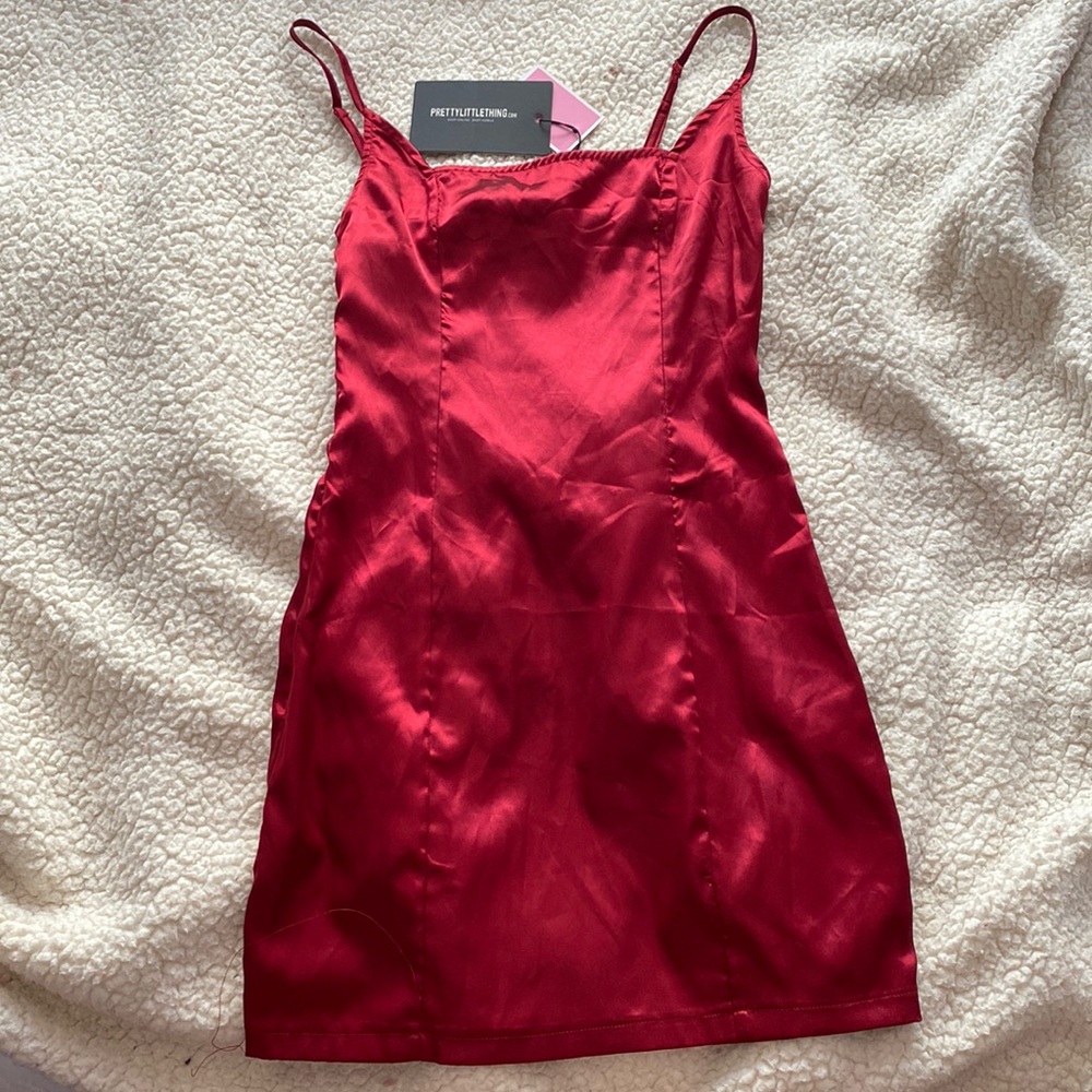 Burgandy Satin Strappy Square Neck Bodycon Dress
